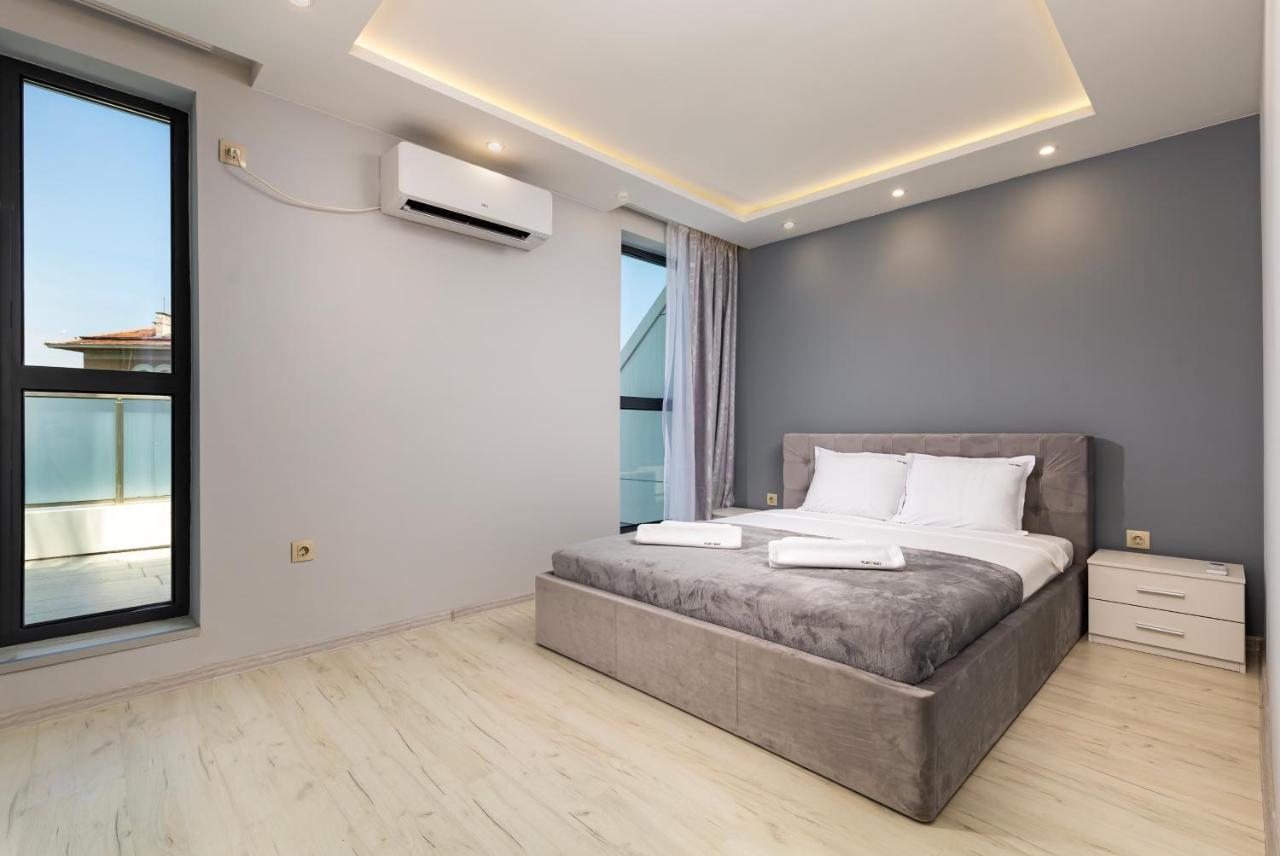Cityscape Retreat 1Bd Flat In The Heart Of Plovdiv Apartment Bagian luar foto