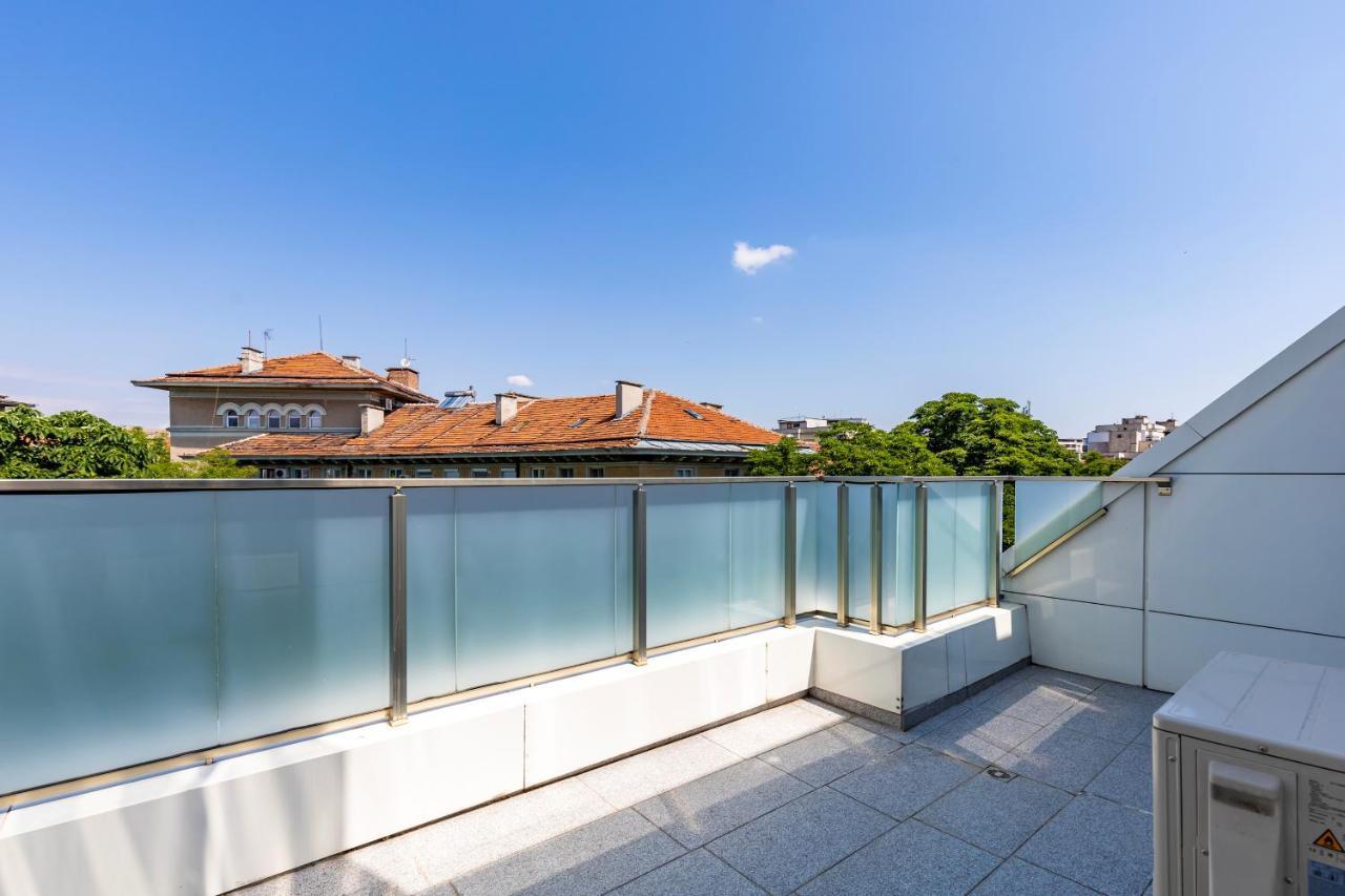 Cityscape Retreat 1Bd Flat In The Heart Of Plovdiv Apartment Bagian luar foto