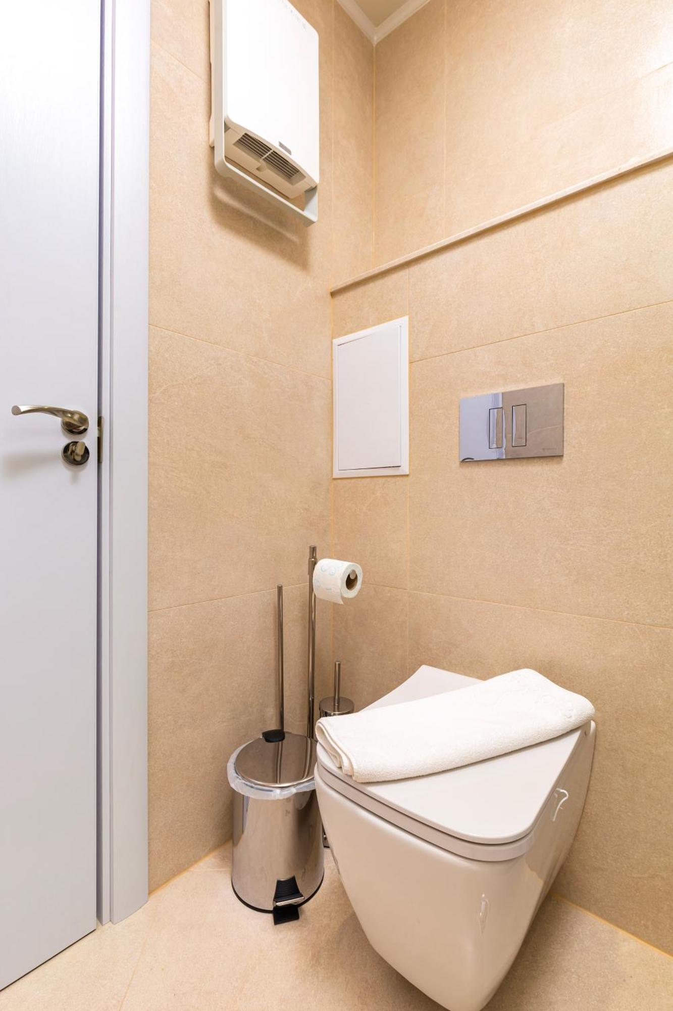 Cityscape Retreat 1Bd Flat In The Heart Of Plovdiv Apartment Bagian luar foto